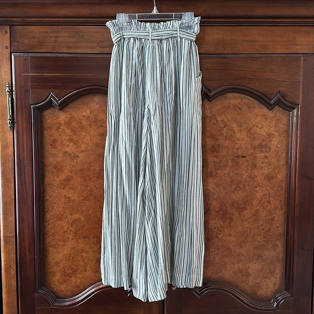 American Eagle Pinstripe Wide Leg Pants - Picture 2 of 7